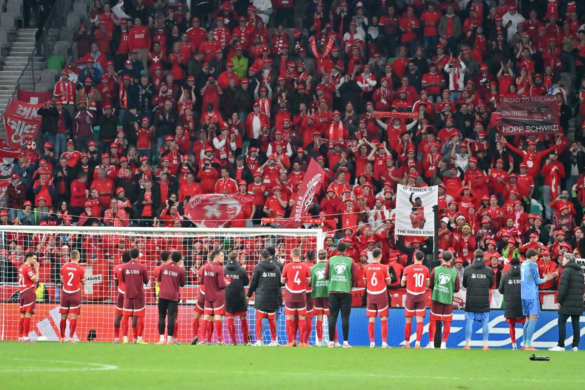 塞维利亚绝杀拜仁，梅西点燃赛场