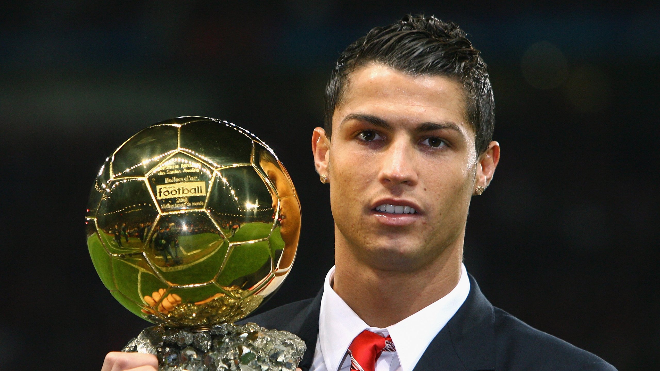 开云APP-绝境重生！厄德高抢七夜轰出生涯代表作，一战改写所有质疑